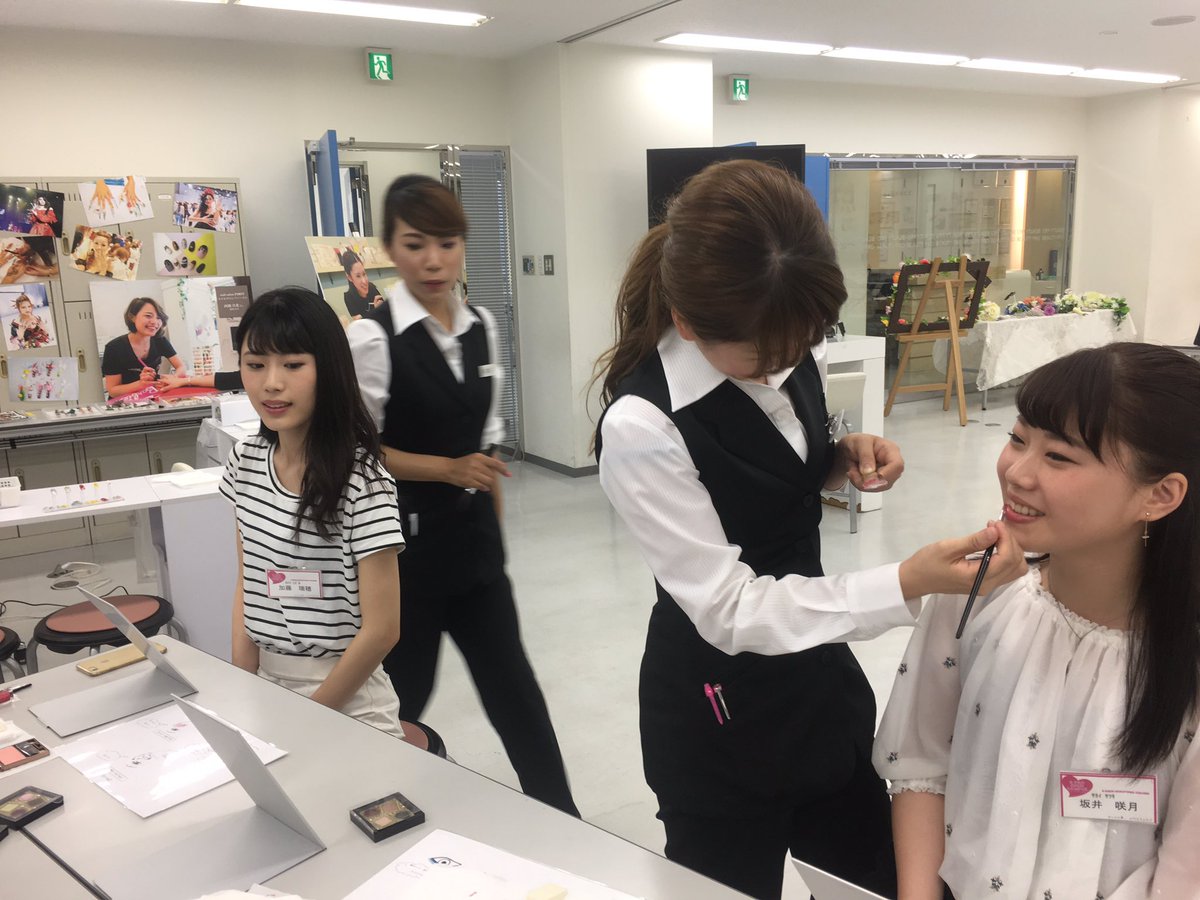 関西ビューティプロ専門学校 オープンキャンパスが終了しました 本日参加してくれた高校生は 先生や学生から美容の話を たくさん聞けたと思います 次回は7月28 29日の午前 午後に 開催しています ぜひ遊びにきてください 関西ビューティ