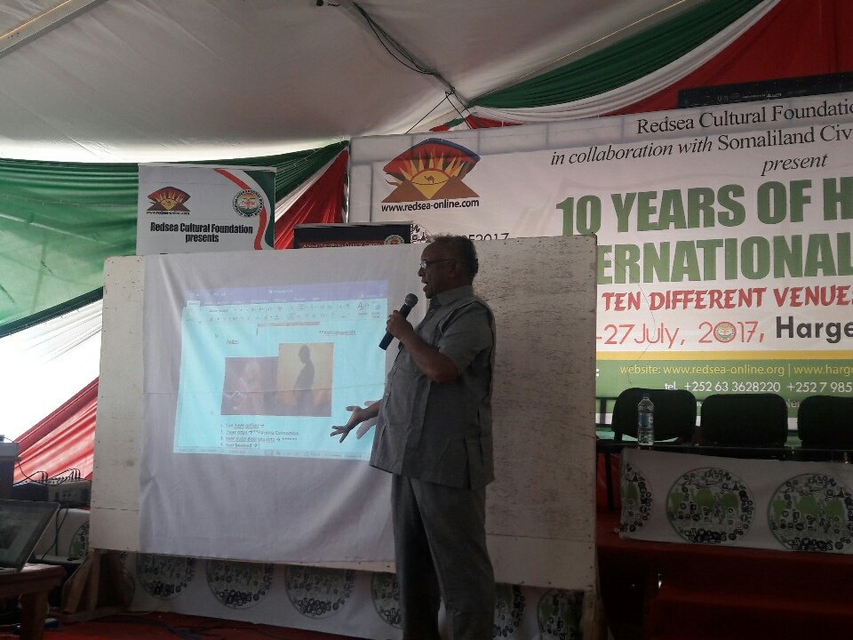 tirsity's tweet photo. #Connectivity  and its multi-layered meanings and perspectives presented by #Macallin Said Salah Ahmed #HIBF2017 @JamaMusse https://t.co/51z1mhXHrv