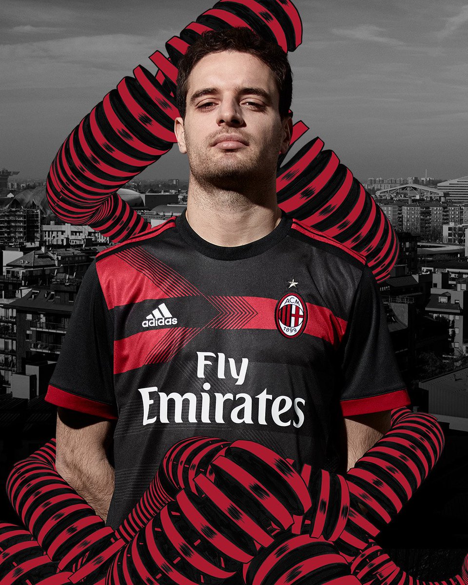 Bij elektrode matig AC Milan on Twitter: "The colours of Milan. 🔴⚫ Our new 2017/18 3rd kit by  @adidasfootball. #weareacmilan #HereToCreate https://t.co/PzrjtyY7RK" /  Twitter