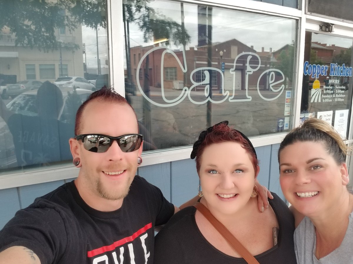 fairbanks_miles's tweet photo. Wonderful breakfast with fiance and bestie #breakfast #cohallmarkcouple #breakfastclub #foodie #yummy https://t.co/eixibRuZrH