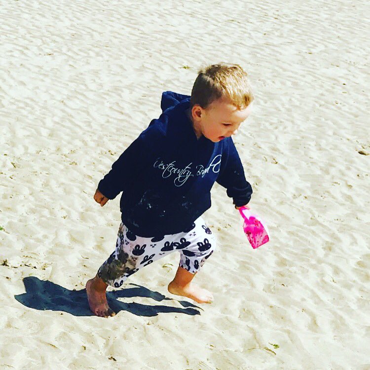 bibblezbibs's tweet photo. Hi @TheoPaphitis I'm Michelle owner of #bibblez where we create handmade baby & toddler clothing & accessories https://t.co/UevWu4tMNe #sbs https://t.co/Du3OwnupYd