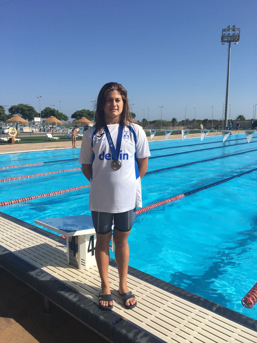 rcndelfin's tweet photo. 📢Ahora sii🙌 Lucia Sánchez Checa Campeona de España🏆 100 Mar.1,03,58🔝💪 Enhorabuena👏
CTO. DE ESPAÑA INF.🇪🇸 #RCND🐬 #MALAGA2017🏊 #BrocheFinal👌😉 https://t.co/6pjpabqqvA