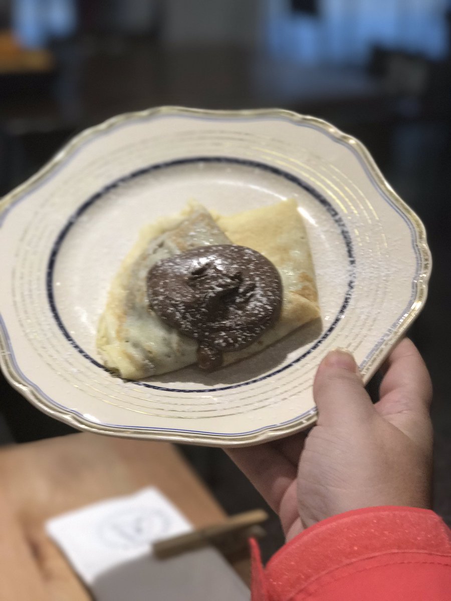 NoVayas's tweet photo. Los postres de #AdoradoBar #Santelmo https://t.co/6wZV0O9WuF