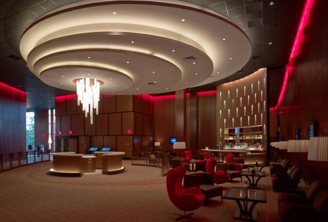 coledaviss50's tweet photo. Platinum Theaters, Gilroy CA https://t.co/udCEaXDmHB