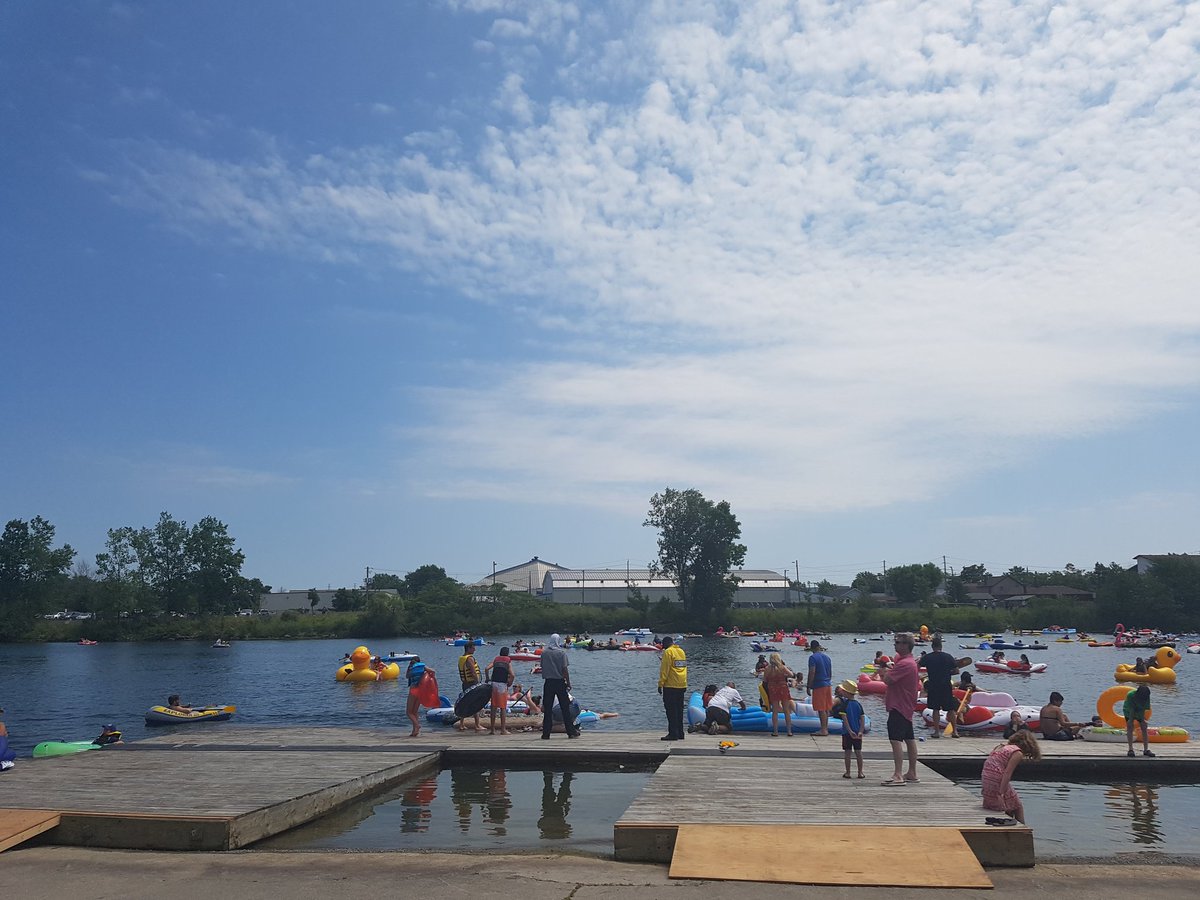 barbarahorning's tweet photo. #Floatfest2017 #Welland https://t.co/E3ZX06yLHl