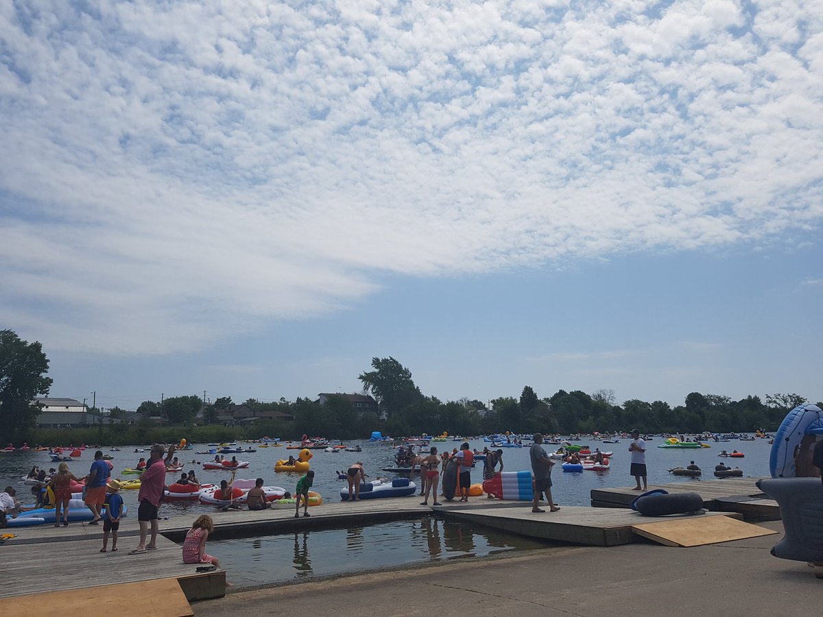 barbarahorning's tweet photo. #Floatfest2017 #Welland https://t.co/E3ZX06yLHl