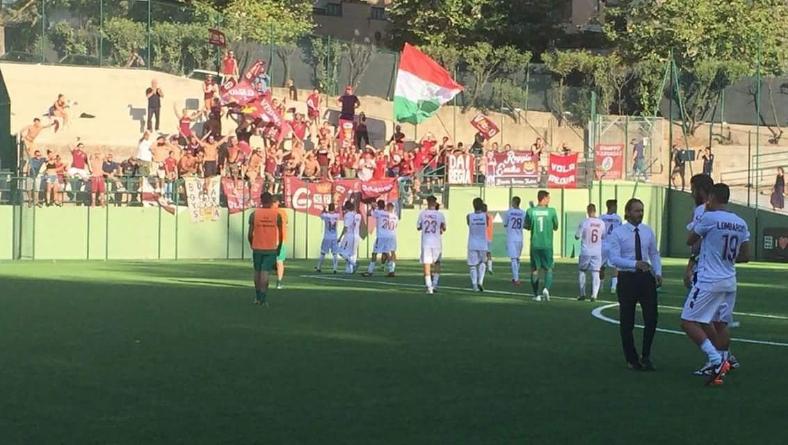 Reggiana1919_IT's tweet photo. #cuoregranata #daicandom #coppatim La #Reggiana vince 2-1 con gol di #Cesarini al 5' e autogol al 70'! #TrastevereReggiana 1-2!!! https://t.co/Yl2V8BwxUb