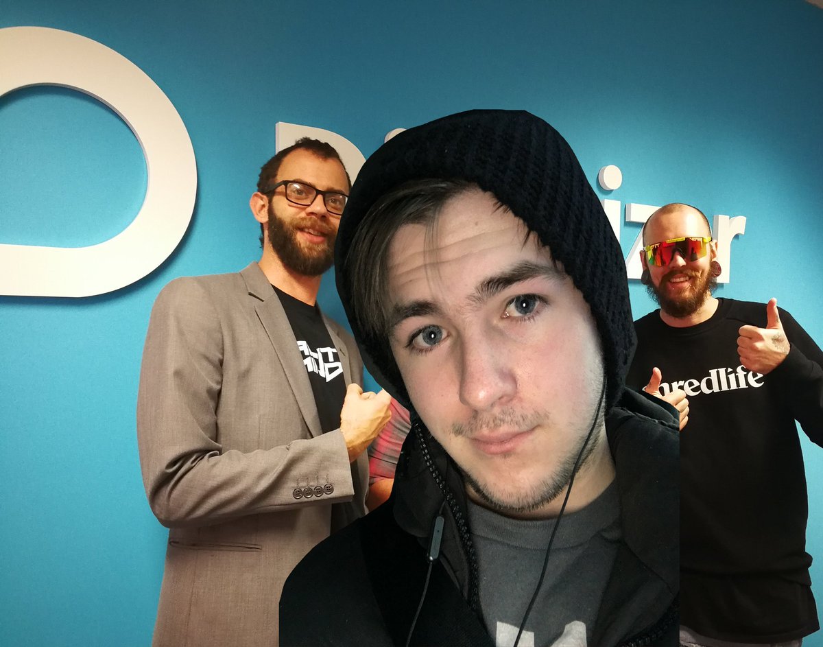 TheMar00481's tweet photo. was feeling left out so i decided to join @JackHuddo &amp; @PhidMcAwesome at the #BlueWallParty https://t.co/vnj7PpKIb9