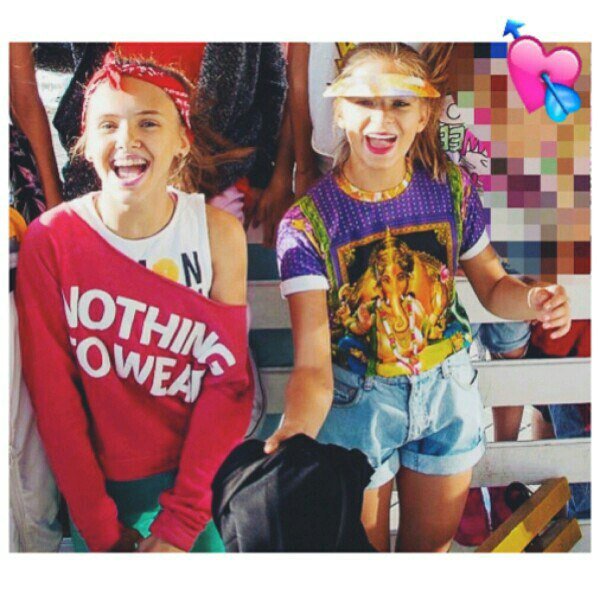 PerrieEast's tweet photo. @themaddiedallas 15 bday party this week, excitedd to see myyy girllll backkkk😂😊😃 https://t.co/PpCqEIs0kX