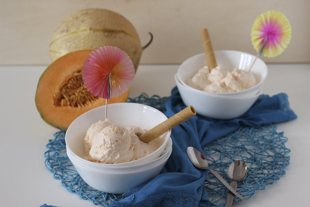monica_kitchen's tweet photo. Buona #domenica ...oggi un buon #gelato #senzaglutine e #vegan al melone!
Ideale per le #vacanze in questa calda #estate :P https://t.co/RurblwNeUZ