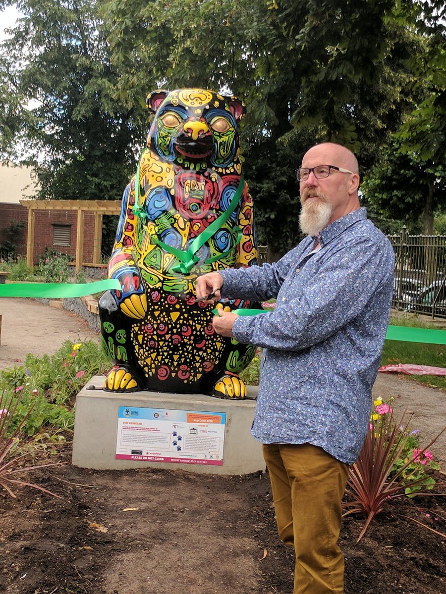 handsworthpark's tweet photo. The Community Garden has just been officially opened by @BhamCityCouncil Parks Manager, Lee Southall. https://t.co/rA1i5cvith