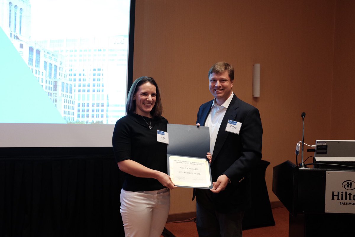 Dr Jody Ciolino awarded the early career award - handling baseline variables in RCTs #actstat2017 #JSM2017