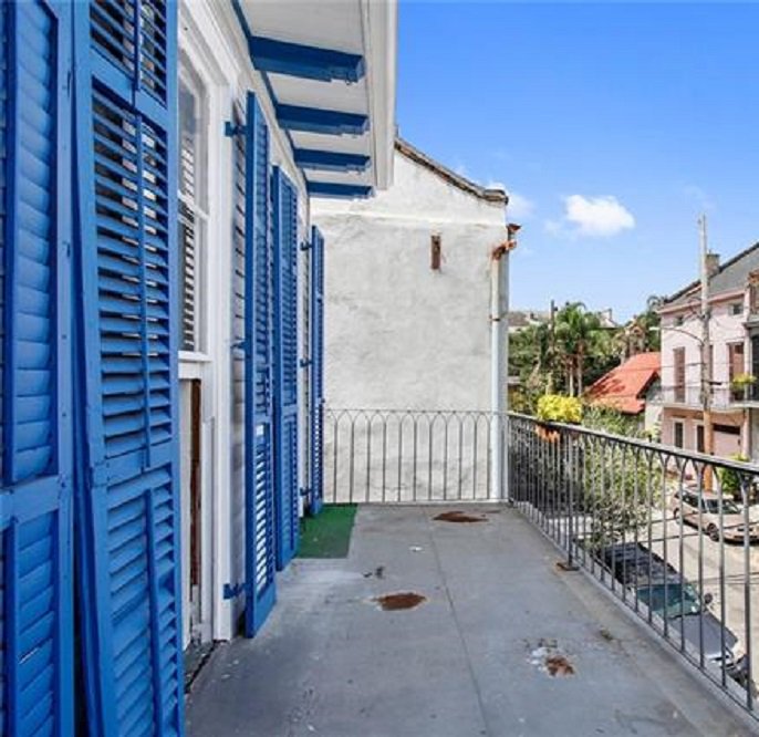Faubourg Marigny Triangle 
#multifamily property #forsale $1.1 #million
4 apartments
New Orleans, Louisiana 
#realestate