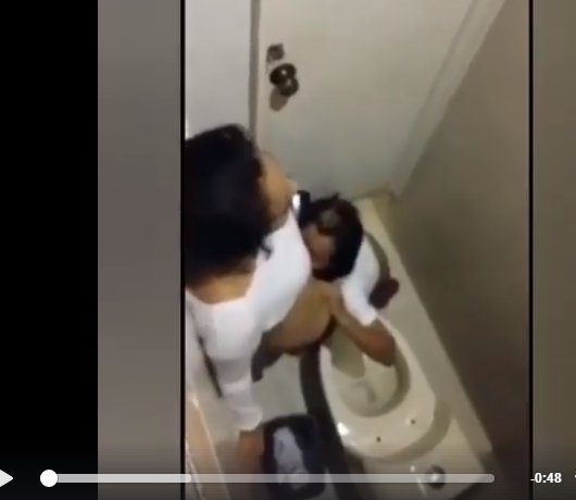 RioHot2's tweet photo. #VIRAL , Graban  alumnas de secundaria realizando sexo oral 😎 Ver video:https://t.co/iadjgJzE7Q https://t.co/ULn5mgXoQY