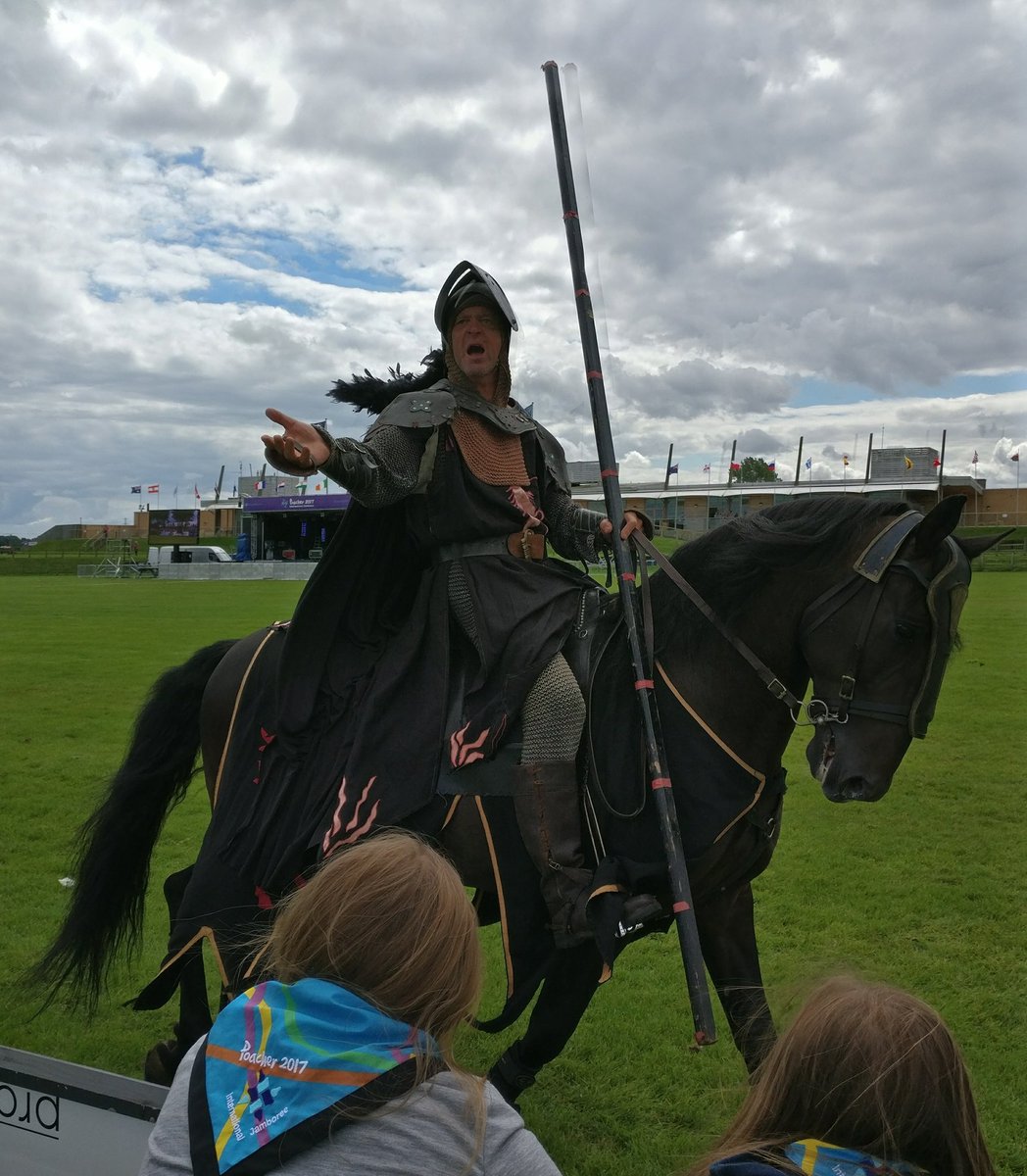 gembobbiggles's tweet photo. @portoscouts enjoying some jousting at lunchtime! @HullScouts @Poacher2017 https://t.co/buoLMkwwmw
