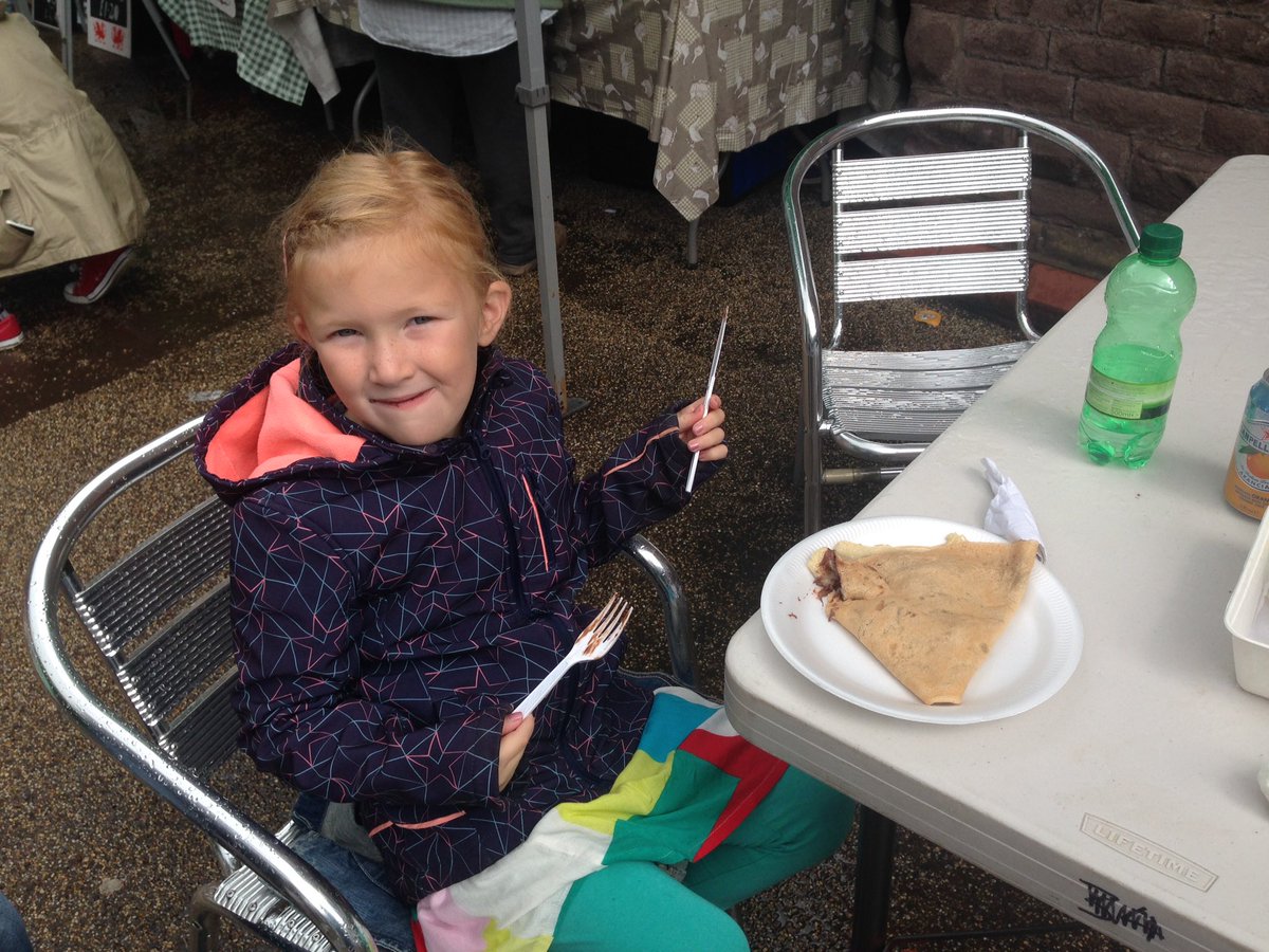VickEbdon's tweet photo. Amelie loving her Nutella crepe @ParcPantry #partyintheparc. Having fun despite the weather! https://t.co/cC9O9561nK