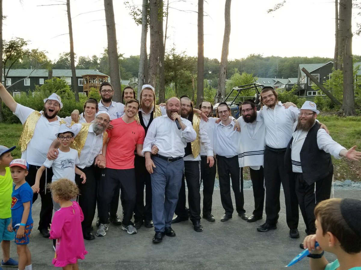 Tantzers ~ טאנצערס tweet media