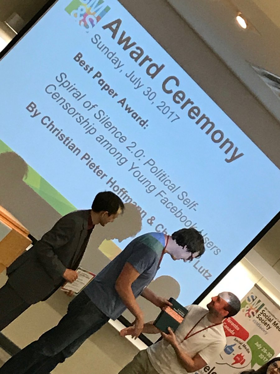 Delighted to present copy of @SAGE_Methods Handbook of SM Research Methods to Christian Hoffmann &amp; <a href="/lutzid/">Christoph Lutz</a> for best paper at #SMSociety 17