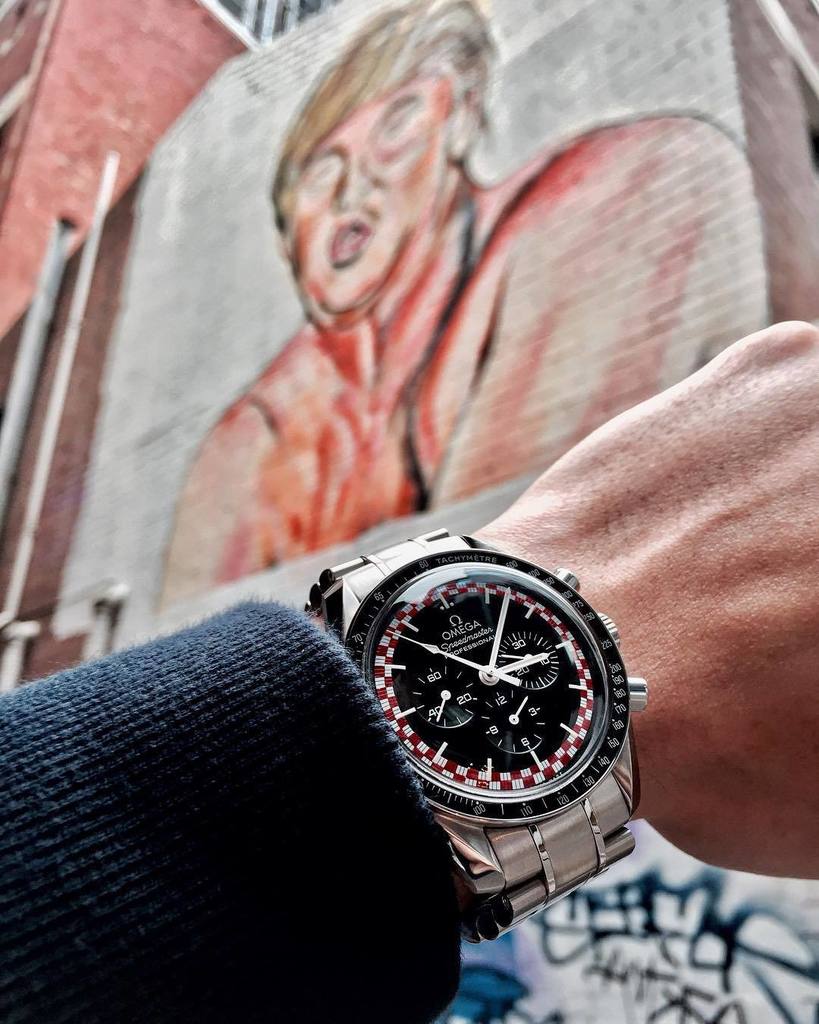 watchmedico's tweet photo. Just a mural of Oompa Loompa's cousin in a Melbourne laneway.
#watchmedico #omega #speedmaster #tintin #speedmast… https://t.co/TSLWOceUzc https://t.co/ruUEo8nVUG