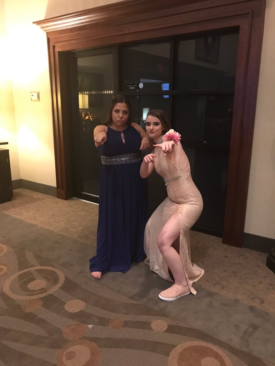 birdclip_'s tweet photo. HBD @MuttilloPaige !!!!! 🙌🏻🙌🏻🙌🏻🎊🎊🎉🎉🎉🎁🎊🎀🛍 #atlascrew https://t.co/WioH6pvaUw