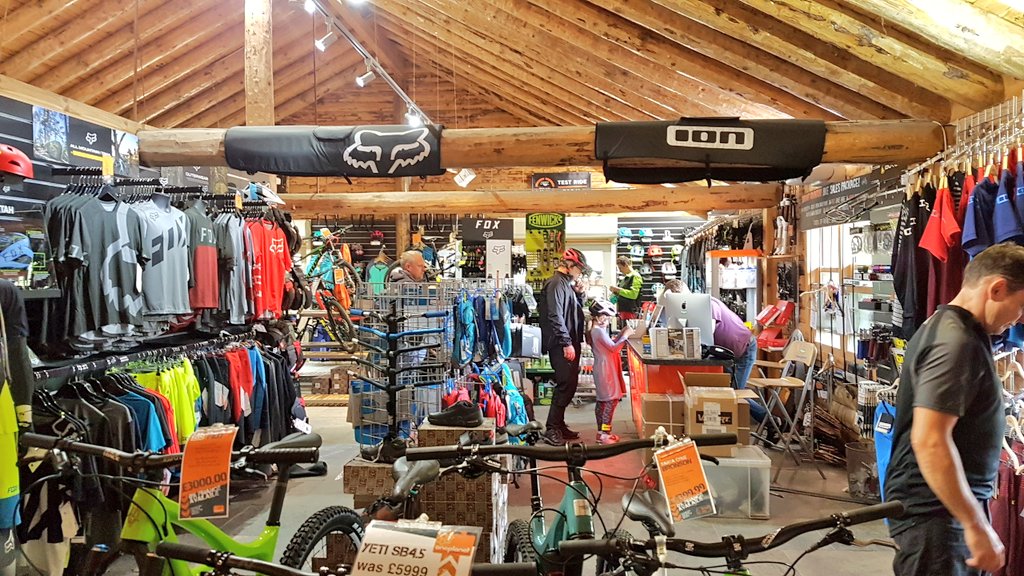 OPALlandegla's tweet photo. Today is our 12th birthday. You can certainly see the changes in the shop #hugechanges https://t.co/jpg0exzbOf