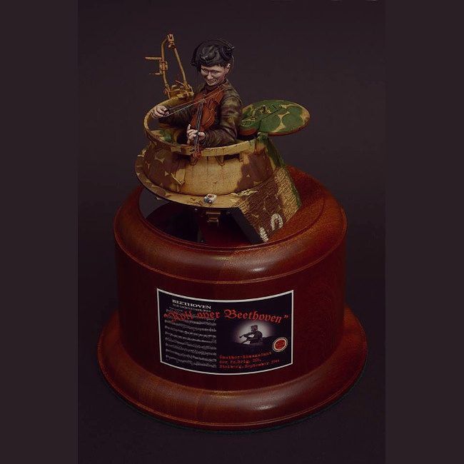 Usina_dos_Kits's tweet photo. "Roll over Beethoven" beautiful diorama from Robert Doepp #scalemodel #plastimodelismo #plasticmodel #plastimodelo #viloin #violinist #viol… https://t.co/GNm5RG9x3m