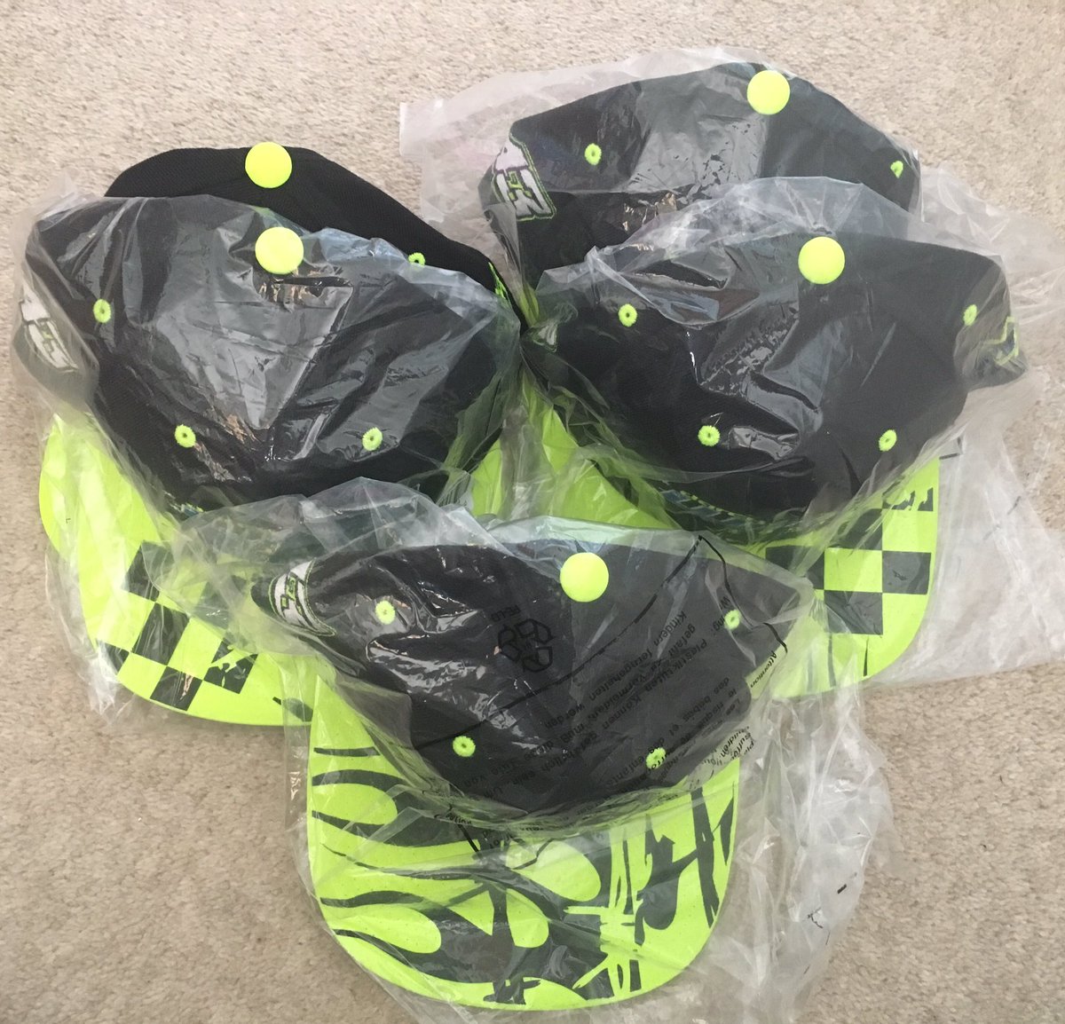 Last remaining <a href="/D_Dublu_racing/">Darcy Ward  #4⃣3⃣</a> caps - order yours today from swindonrobins.co/_mobile/shopda… <a href="/AJROSCO/">Alun Rossiter#26</a> <a href="/SwindonSpeedway/">Swindon Speedway</a> <a href="/poolespeedway/">Poole Pirates Speedway</a> @PirateCast