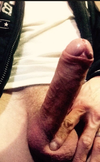 1 pic. Lovely Lovely Uncut COCK!! https://t.co/vg7F3mR2Hm