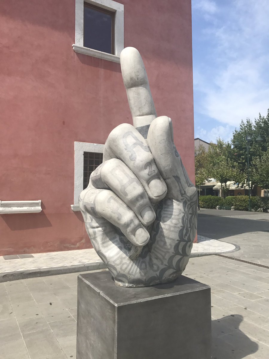1908_fdm's tweet photo. Tattooed sculpture by Fabio Viale in front of the Fortino
.
.
.
#hotel1908 #fortedeimarmi #fabioviale #tattoo #sculpture #art #photooftheday https://t.co/ufq4zgurZ4
