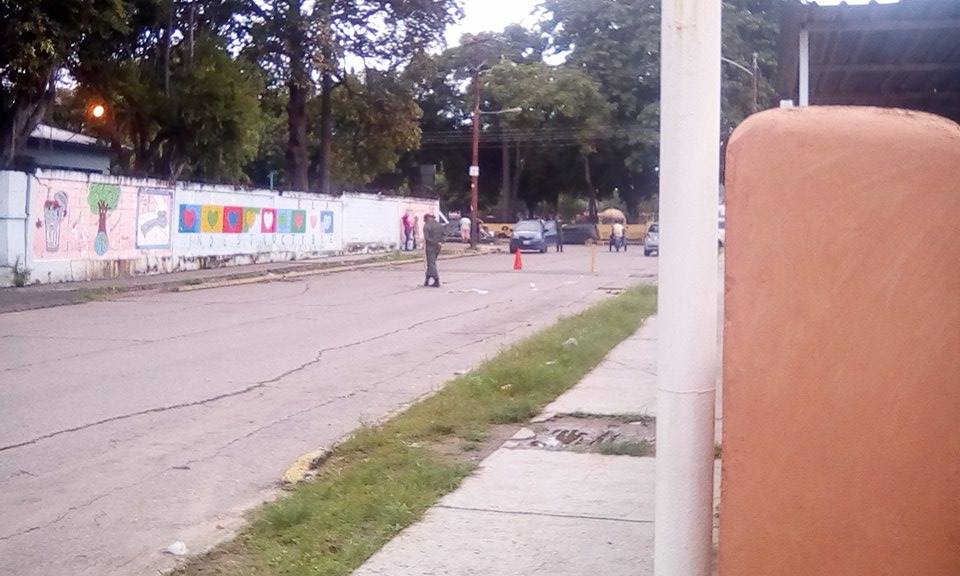 NejerTailor's tweet photo. Centro de Votacion E.B. Eduardo Viso (La Michelena) Valencia Edo. Carabobo #30J Hora 9:00am @AndrewsAbreu @trafficVALENCIA @sandiegovial https://t.co/R1WEUZ5kCE