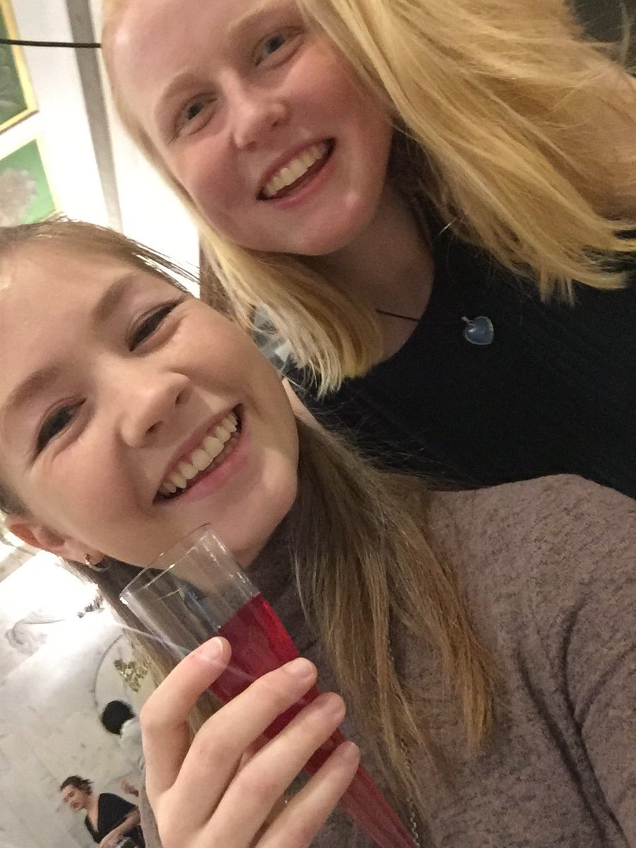 katie7912's tweet photo. hbd to my bff!! thank you for countless adventures and for awesome playlists. don't know what I'll do without you this fall, ilysm 🎈🎉❤️ https://t.co/nzI4TXeGZA