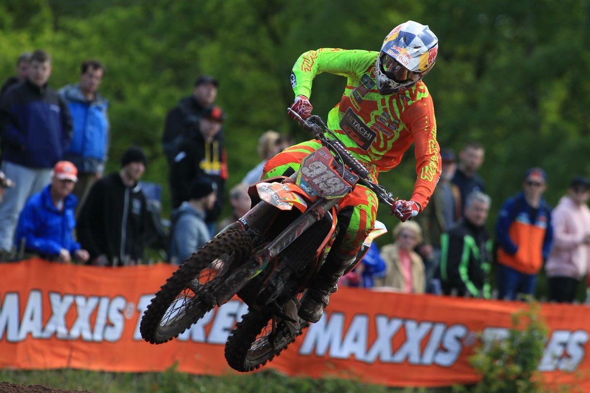 Exciting action here at Round 7 of the @MaxxisBritishMX, great to see the #Motorex riders giving it their all!