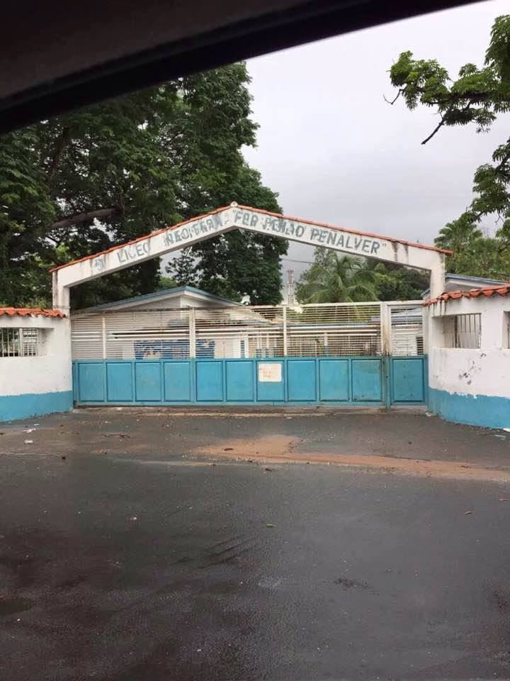 mpasarella25's tweet photo. #30Jul así están 4 de los CV + emblemáticos d #CiudadBolívar Tomas d Heres, Peñalver, Las Nieves y Grupo Mérida #constituyenteFraudeEvidente https://t.co/7vl85NwvY0