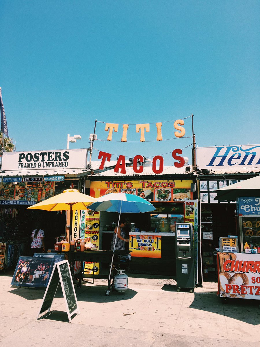 janaerrando tweet media