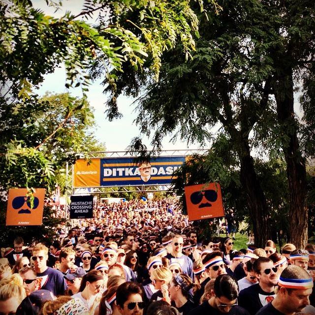 DitkaDash5K's tweet photo. Da start. #ditkadash #ditka https://t.co/hSIZpBjlMr