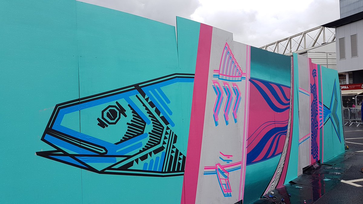 ishootstreetart's tweet photo. Who need paint , check out #TapeOver #StreetArt with sticky tape #StreetArtSunday @Upfest  #streetstyle #Bristol https://t.co/O5P3ys58JX