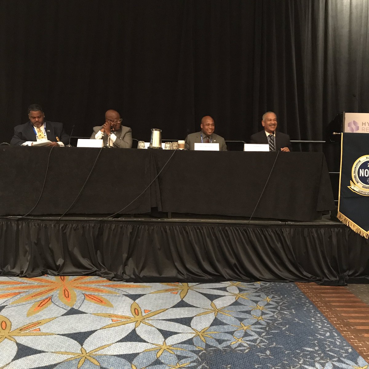 COPSOffice's tweet photo. Acting Director Washington & other #LE leaders/ stakeholders discuss ways to build trust in communities at #NOBLE2017 #NOBLEATL https://t.co/sZcvGPyDH2