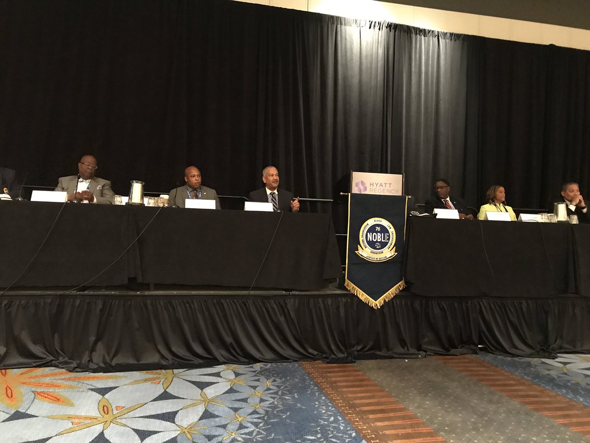 COPSOffice's tweet photo. Acting Director Washington & other #LE leaders/ stakeholders discuss ways to build trust in communities at #NOBLE2017 #NOBLEATL https://t.co/sZcvGPyDH2