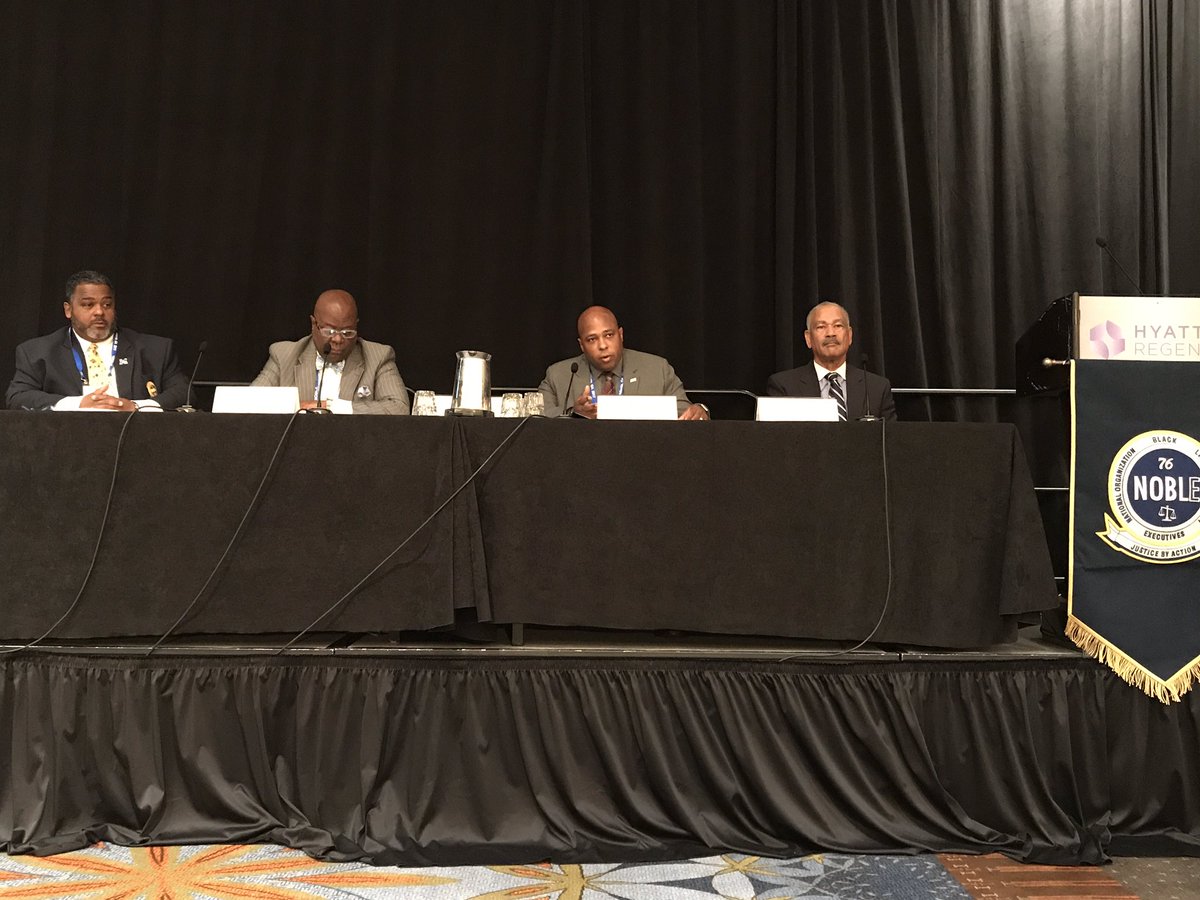 COPSOffice's tweet photo. Acting Director Washington & other #LE leaders/ stakeholders discuss ways to build trust in communities at #NOBLE2017 #NOBLEATL https://t.co/sZcvGPyDH2