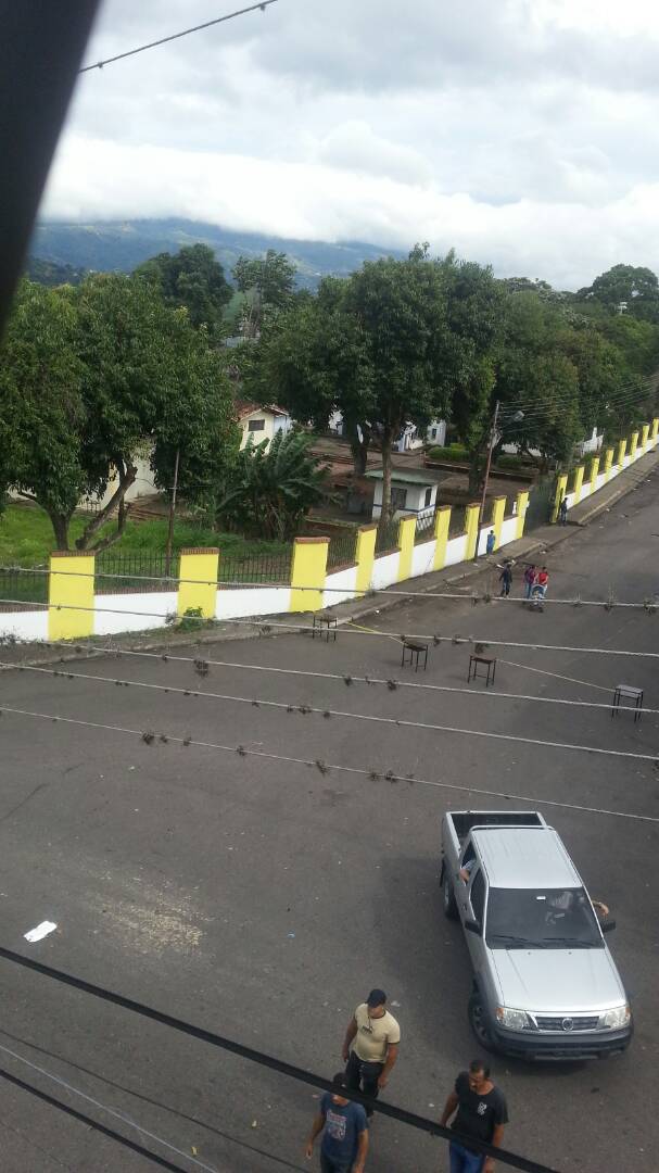 massirosiroino's tweet photo. #AHORA Así está el centro de votación en el IUT·Táchira #Táchira #30Jul Foto: cortesía https://t.co/C6l25A18MP