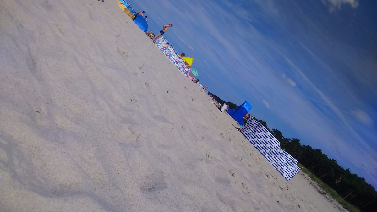 AgataMajka's tweet photo. Plażing 🍦🌞☀☀ https://t.co/ftI9LOfH3f