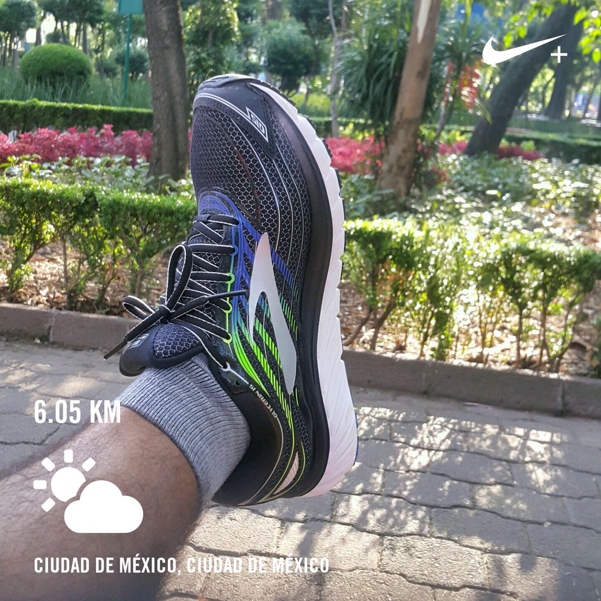 PEYRLEONE's tweet photo. Probando el nuevo armamento #BrooksTeam #Glyceryn15 #Laceup&amp;Go #Pacorredordehuesitoanchojaja #YoElegiCorrer #DonPeyrleoneRunningTeam https://t.co/Gg2ZAE1cnG