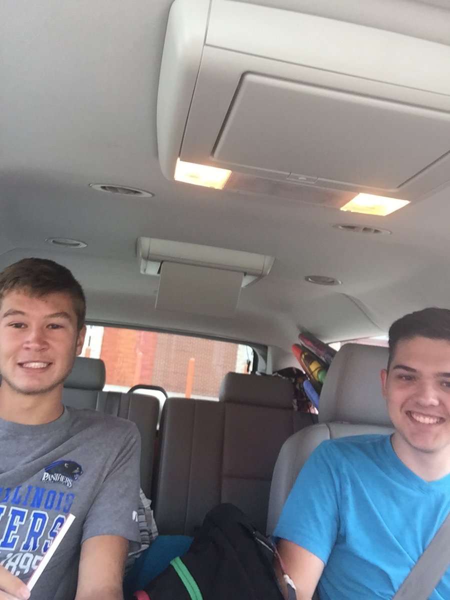hfarley98's tweet photo. @lsmith2181 @cfarley007 @Cole_Farley21 sad baseball had to end, but now for some fun! #summervaycay17 #MyrtleBeach #lotsofboys https://t.co/CImXhYq4F4