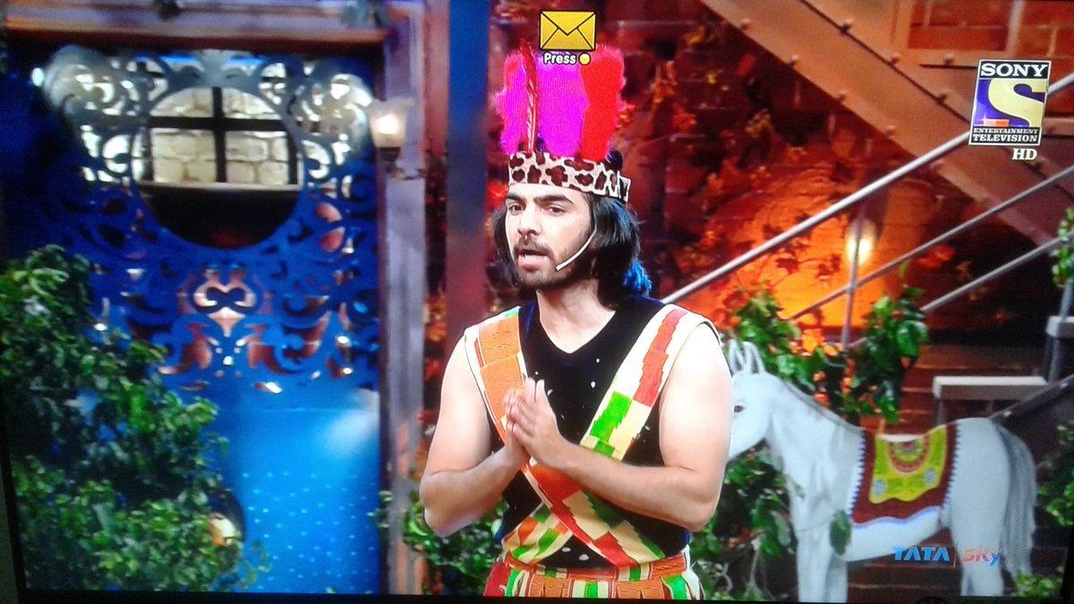 BahuHumariRkfc's tweet photo. Thanks for coming back on my TV screen😍😍😭❤❤  @karanvgrover22 #TheDramaCompany @SonyTV @neetisimoes https://t.co/EZvBr1lKdl