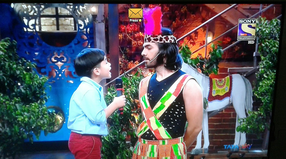 BahuHumariRkfc's tweet photo. Thanks for coming back on my TV screen😍😍😭❤❤  @karanvgrover22 #TheDramaCompany @SonyTV @neetisimoes https://t.co/EZvBr1lKdl