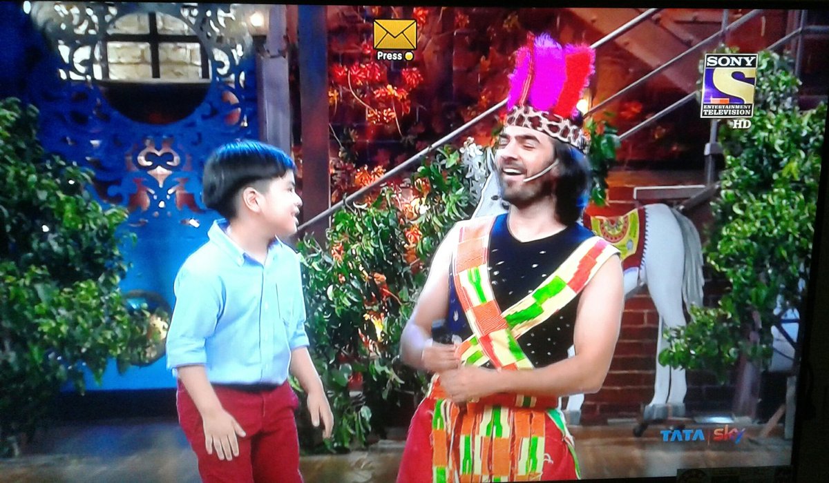 BahuHumariRkfc's tweet photo. Thanks for coming back on my TV screen😍😍😭❤❤  @karanvgrover22 #TheDramaCompany @SonyTV @neetisimoes https://t.co/EZvBr1lKdl