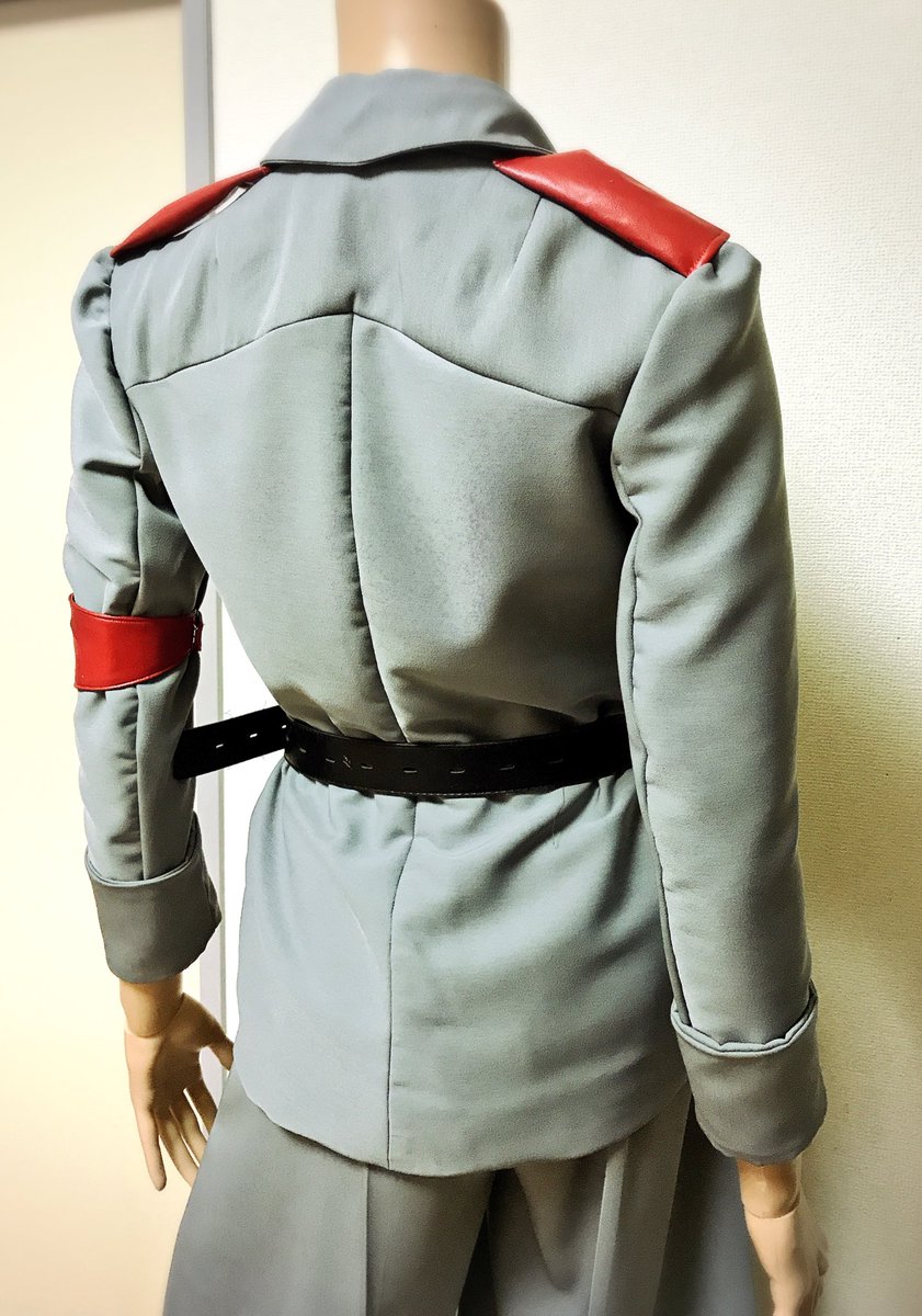 衣装屋trapezohedron 新規受付停止中 Twitterren ガールズ パンツァーのアンチョビ軍服上下と腕章製作致しました フィギュアだと背中にヨーク無くて悩みましたがアニメ資料に忠実にしてみました ある方がカッコいい パンツの製図結構悩んだんですが膝回りが 衣装屋trapezohedron 新規受付停止中 Twitterren ガールズ パンツァーのアンチョビ軍服上下と腕章製作致しました フィギュアだと背中にヨーク無くて悩みましたがアニメ資料に忠実にしてみました ある方がカッコいい パンツの製図結構悩んだんですが膝回りが