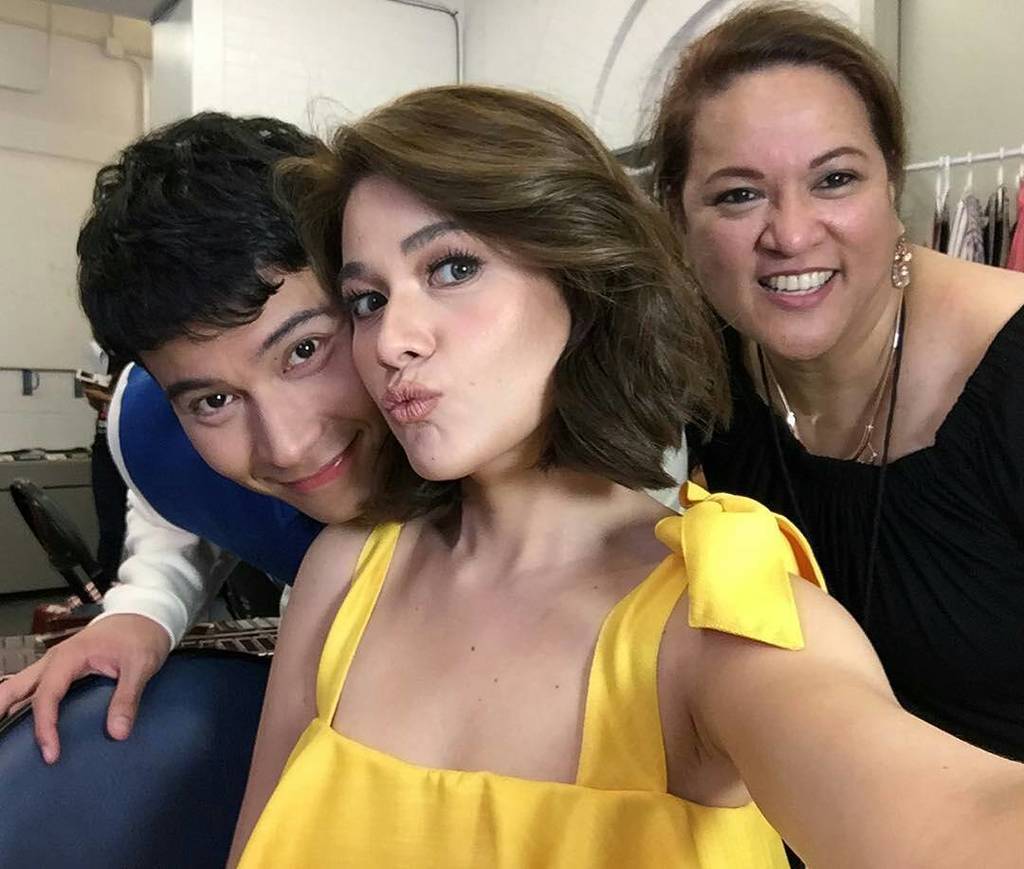 EnchongDeeWorld's tweet photo. #AndengXAndrew sa Canada!
@Regrann from @chichie7 -  With Andeng and Andrew #alovetolast #beaalonzo #enchongdee #asaptoronto - #regrann https://t.co/nkzM8nLZjW