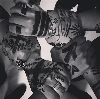 View image on Twitter