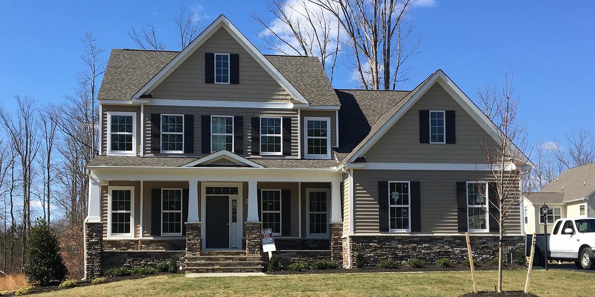 Join us for an #OpenHouse today from 1-3pm at 1418 Miners Trail Rd in our Chesterfield Community in #Queensgate! eagleofva.com/our-communitie…